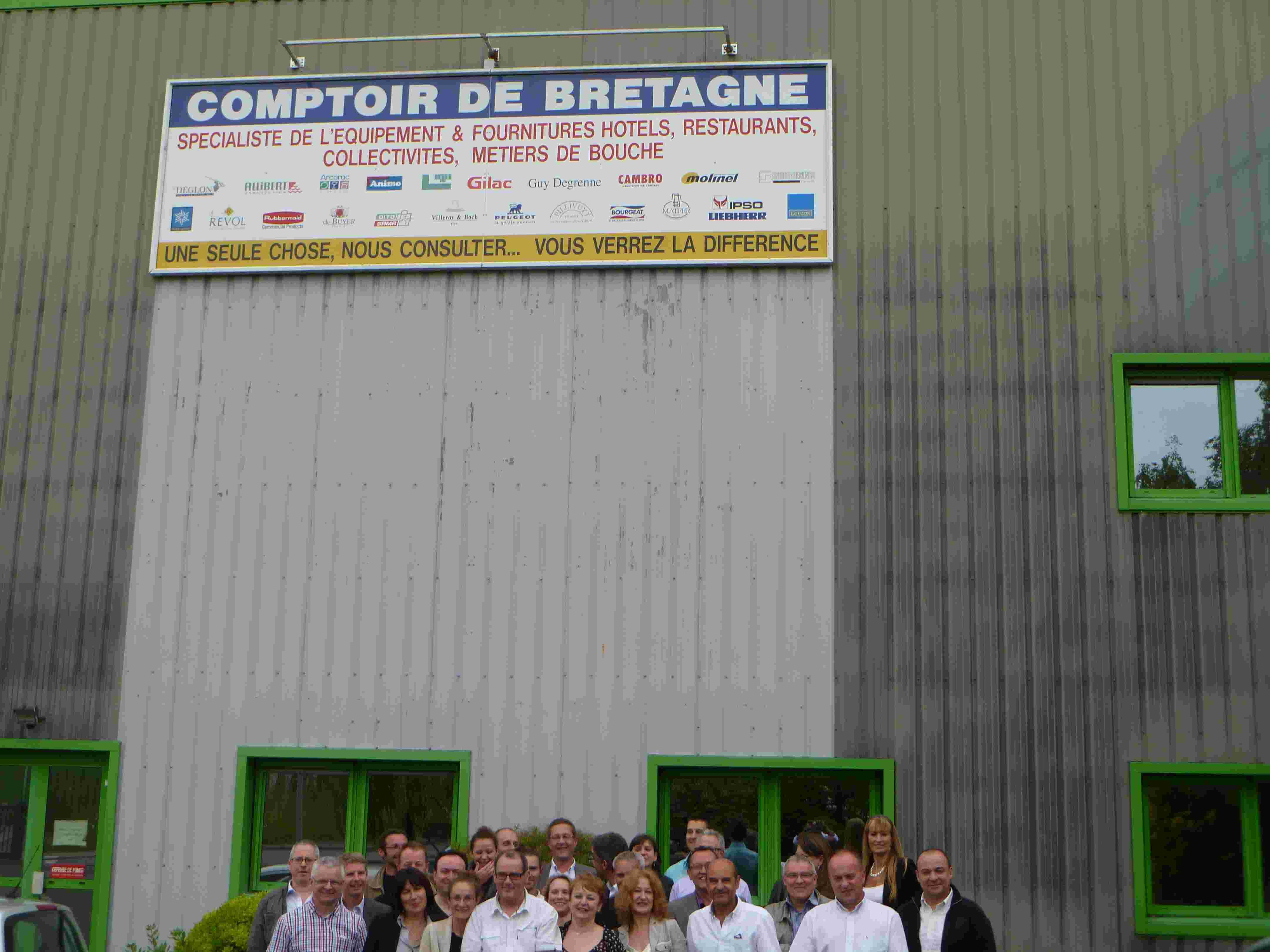 L'équipe de Comptoir de Bretagne, spécialiste de l'équipement et des fournitures pour les professionnels de l'hôtellerie et de la restauration.